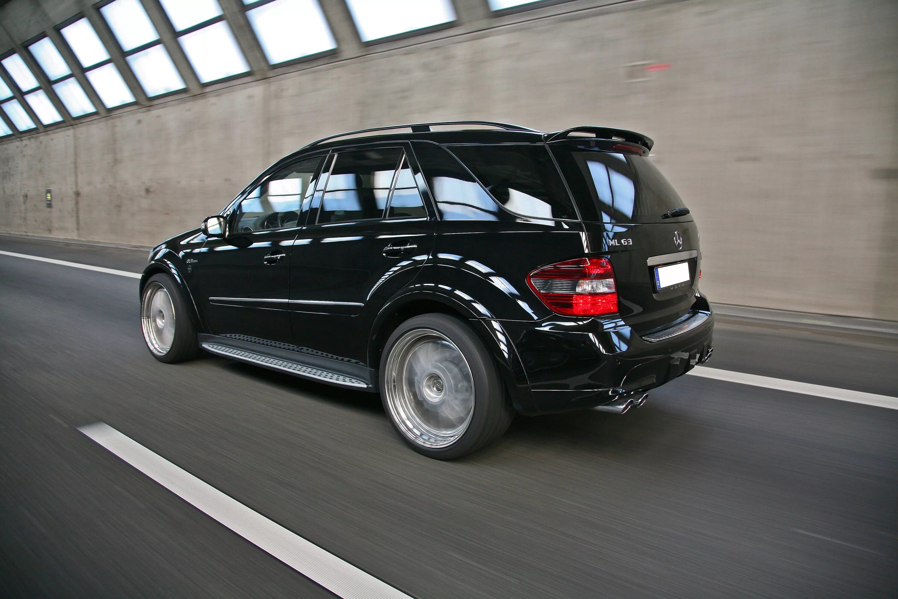 Ml w. Mercedes benz ml 63 amg w164. мерседес ml 164 amg. mercedes ml w164 amg. mercedes ml63 w164.