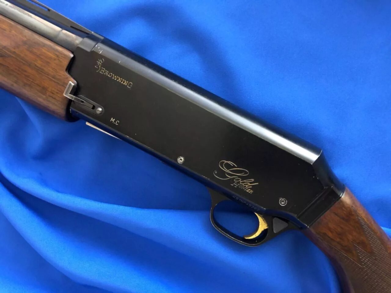 Голд хантер б. Браунинг Голд 12 Калибр. Browning Gold 12 калибра. Браунинг 12 Калибр полуавтомат. Ружье Brauning Gold 12 Калибр.