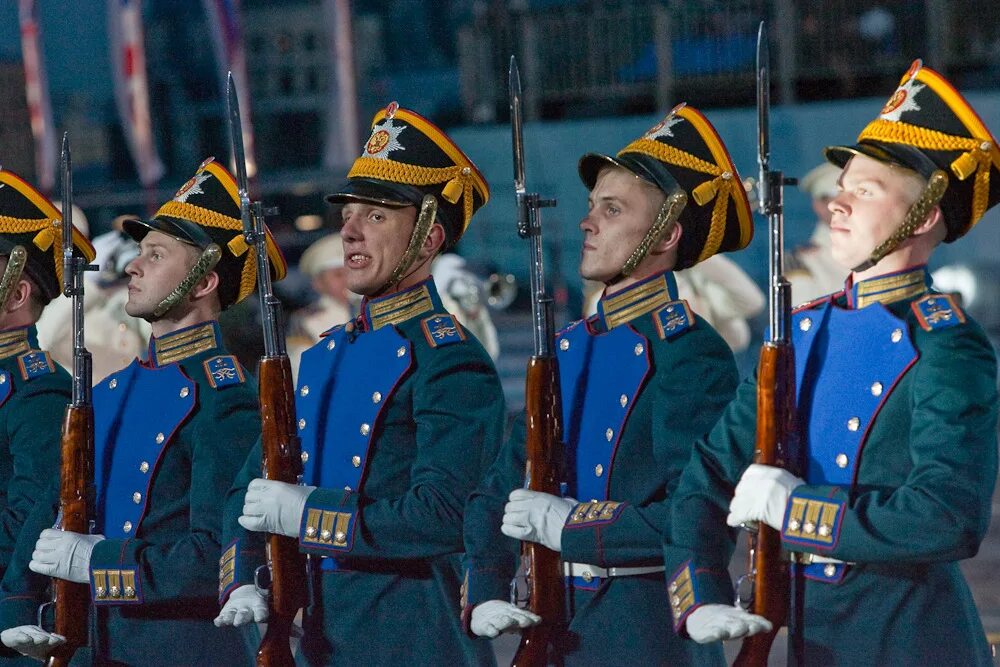 рота почетного караула кремль. президентский полк кремль. спасская башня президентский полк 2021. президентский полк спасская башня. спасская башня фестиваль президентский полк.