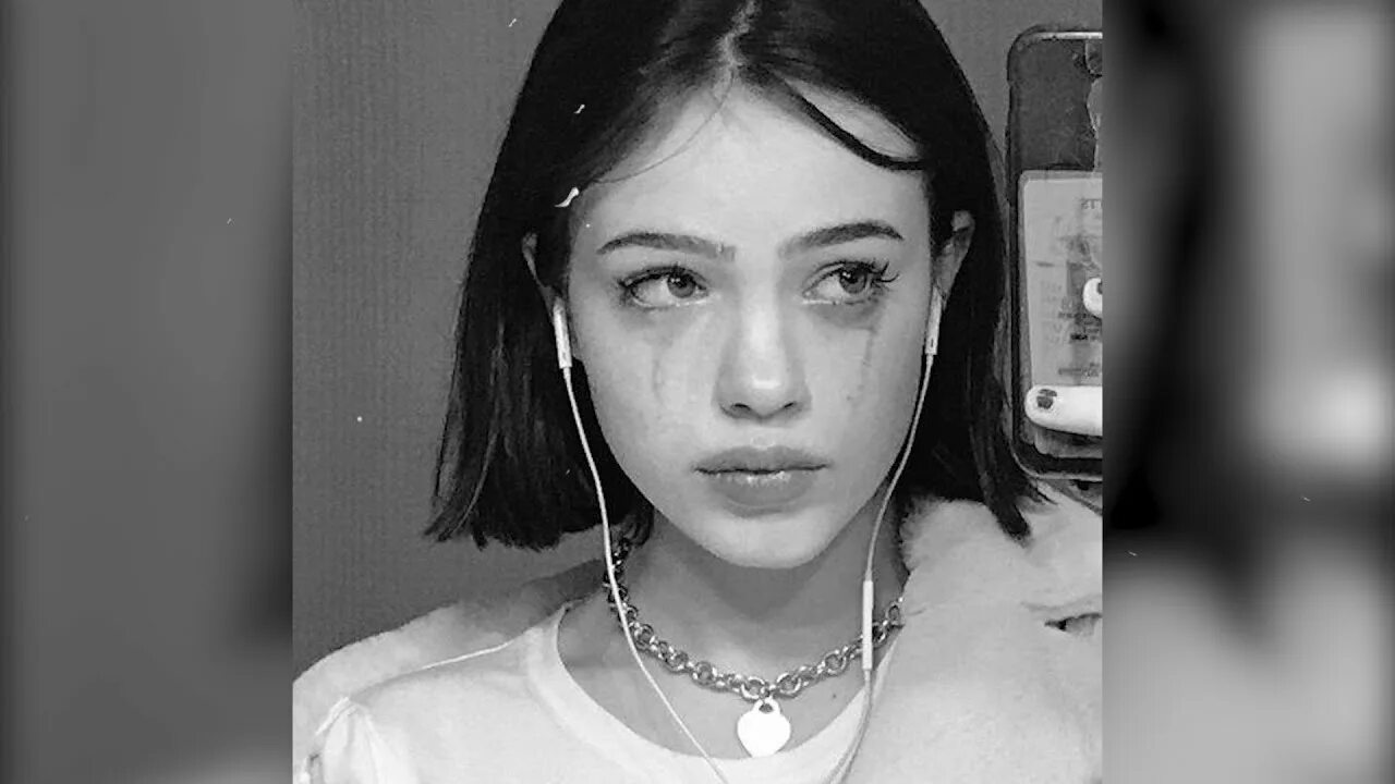 Она любила лишь грустную музыку speed