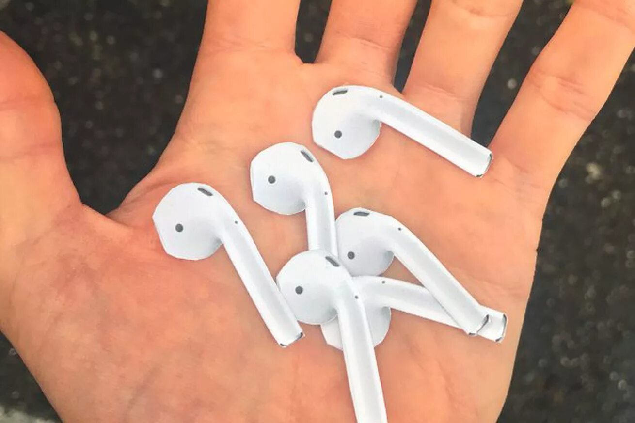 Наушники аирподс 2. Аирподс 3. Наклейки на аирподс. Стикеры на AIRPODS. Аирподс в воде что делать