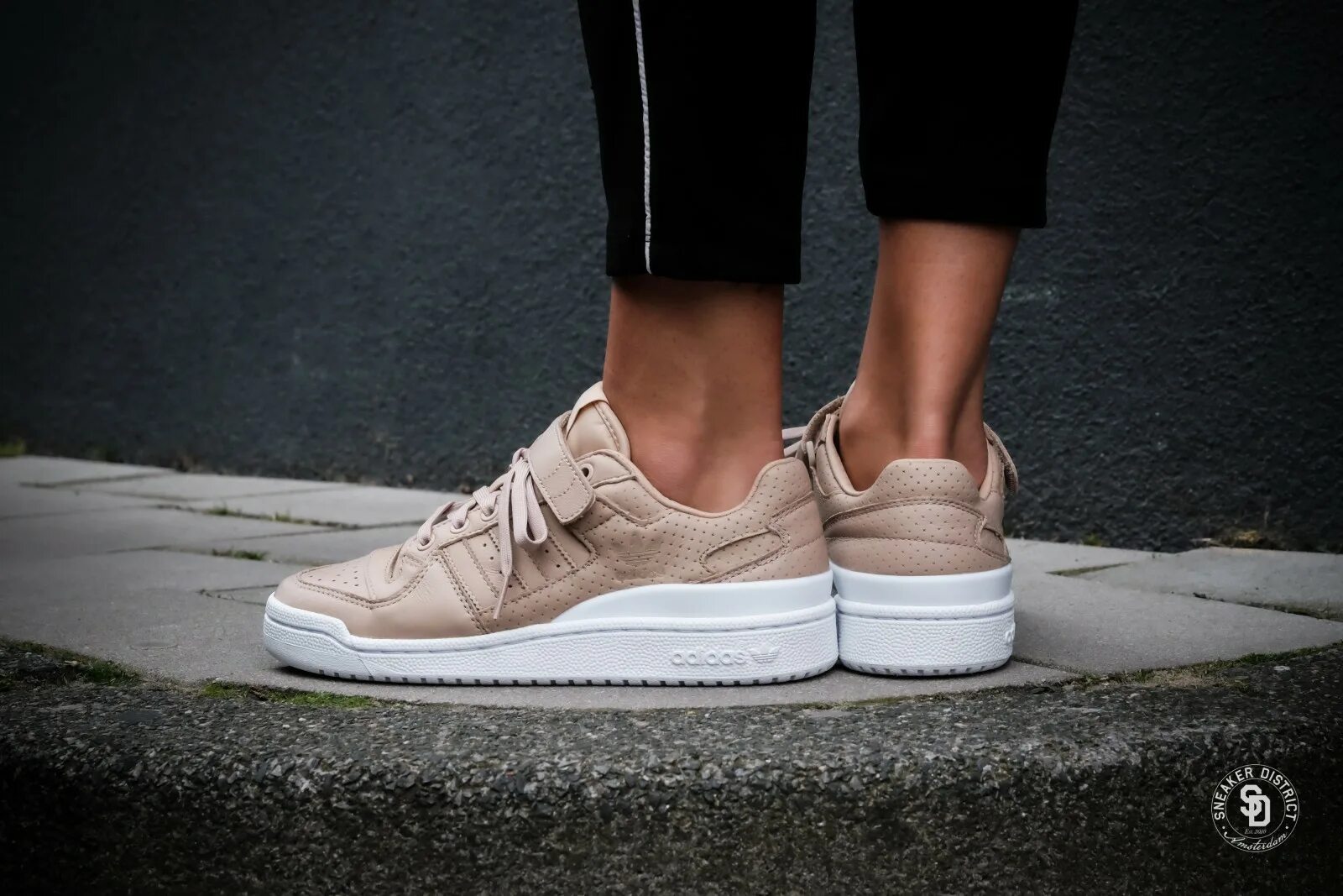 Адидас форум женские. Adidas 84 low женские. женские кроссовки adidas originals forum low. кроссовки адидас forum low женские. кроссовки adidas originals forum low.