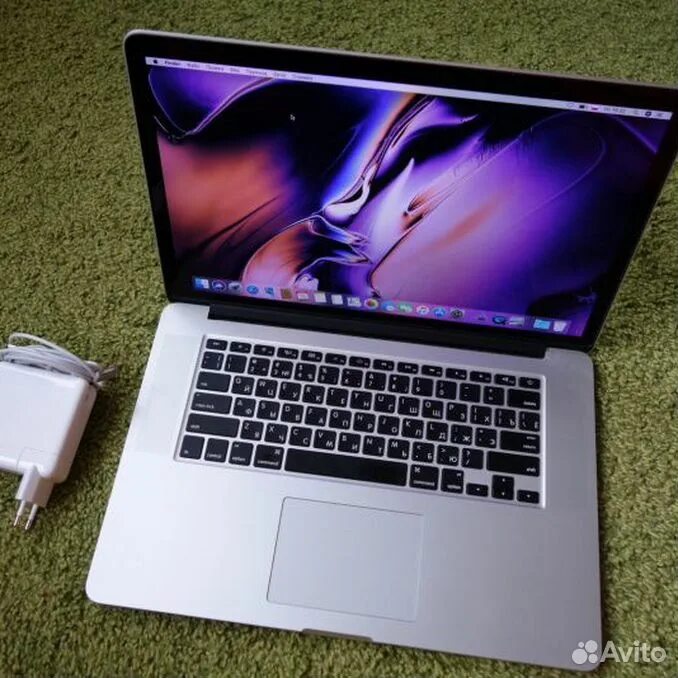 Ноутбук 512 гб оперативной памяти. MACBOOK Pro 15 Retina 2015. MACBOOK Pro Retina 15 Mid 2015. Apple MACBOOK Pro 15 2018. Макбук Pro 15 2018.