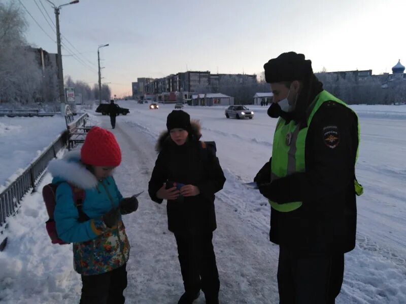 Ковдор сегодня. Полиция Ковдор. Администрации Ковдорского района зимой. ГИБДД Ковдор. Сотрудники ГИБДД В Ковдоре.