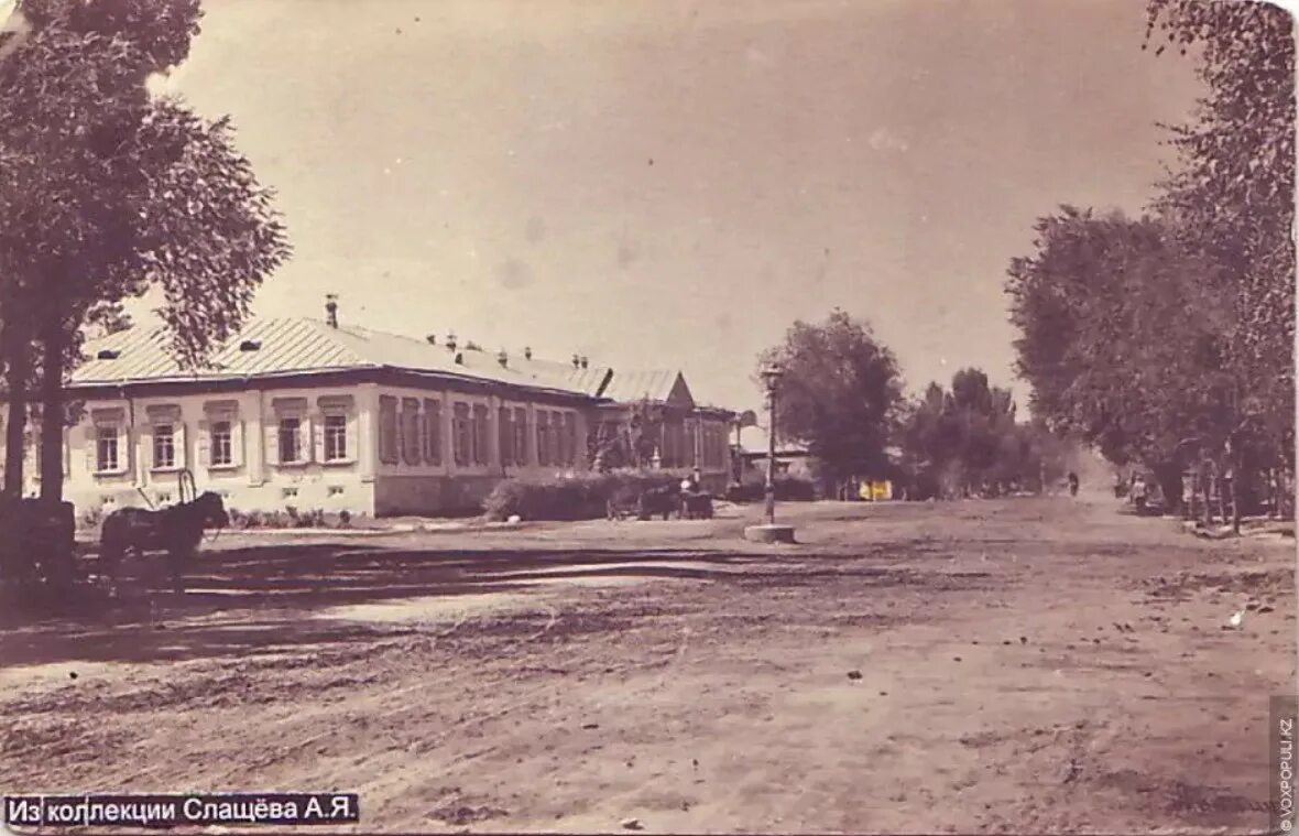 Верный часть 3. Город верный 1900. Город верный открытка. Город верный 20 век. Верный здание.