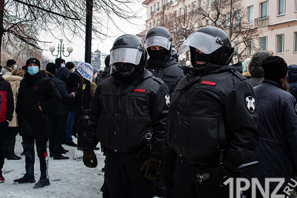 Митинг ук. Митинг 23 января 2021 года в Москве. Пенза протесты. Протесты в Казани 23 января 2021. Митинг в Воронеже Навальный.