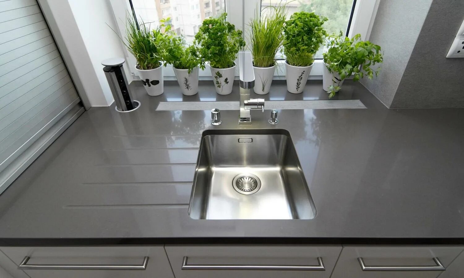 Мойка модель 500 грандекс. Мойка акриловая u-207. Раковины из искусственного камня staron. Необычные раковины в ванную. Мойка интегрированная в столешницу.