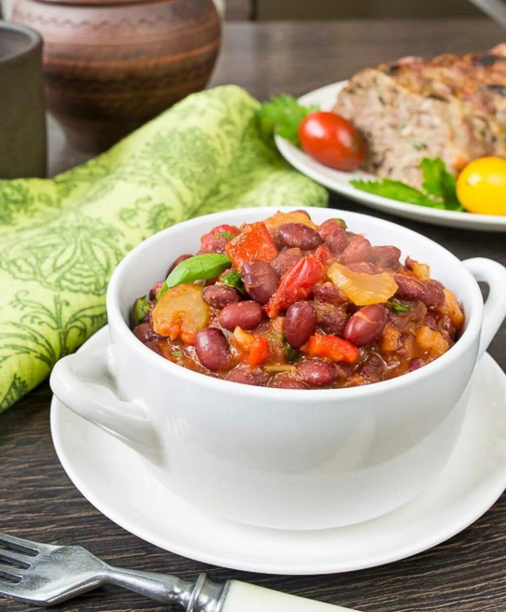 Вкусная фасоль с овощами
