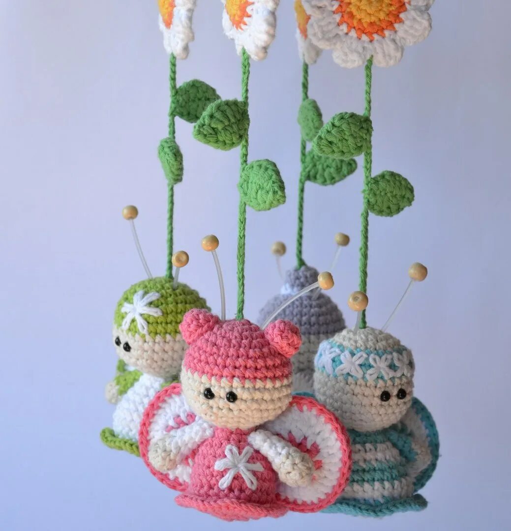 Подушка амигуруми. Изделия из трикотажной пряжи. Подушка игрушка крючком. Рукоделие для дома. Цветочек коврик из пряжи для начинающих.