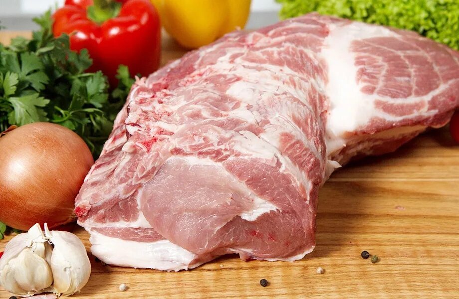 Мясо домашних свиней. Мясо антрекот свинина. Свинянина.