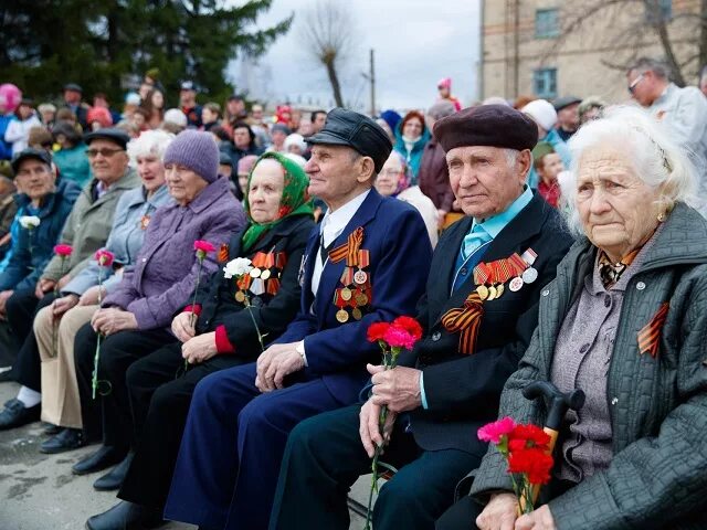 Южноуральск победы. Ветераны ВОВ Южноуральск. День Победы в Южноуральске. Фото Победы Южноуральск. Реклама день Победы Южноуральск.