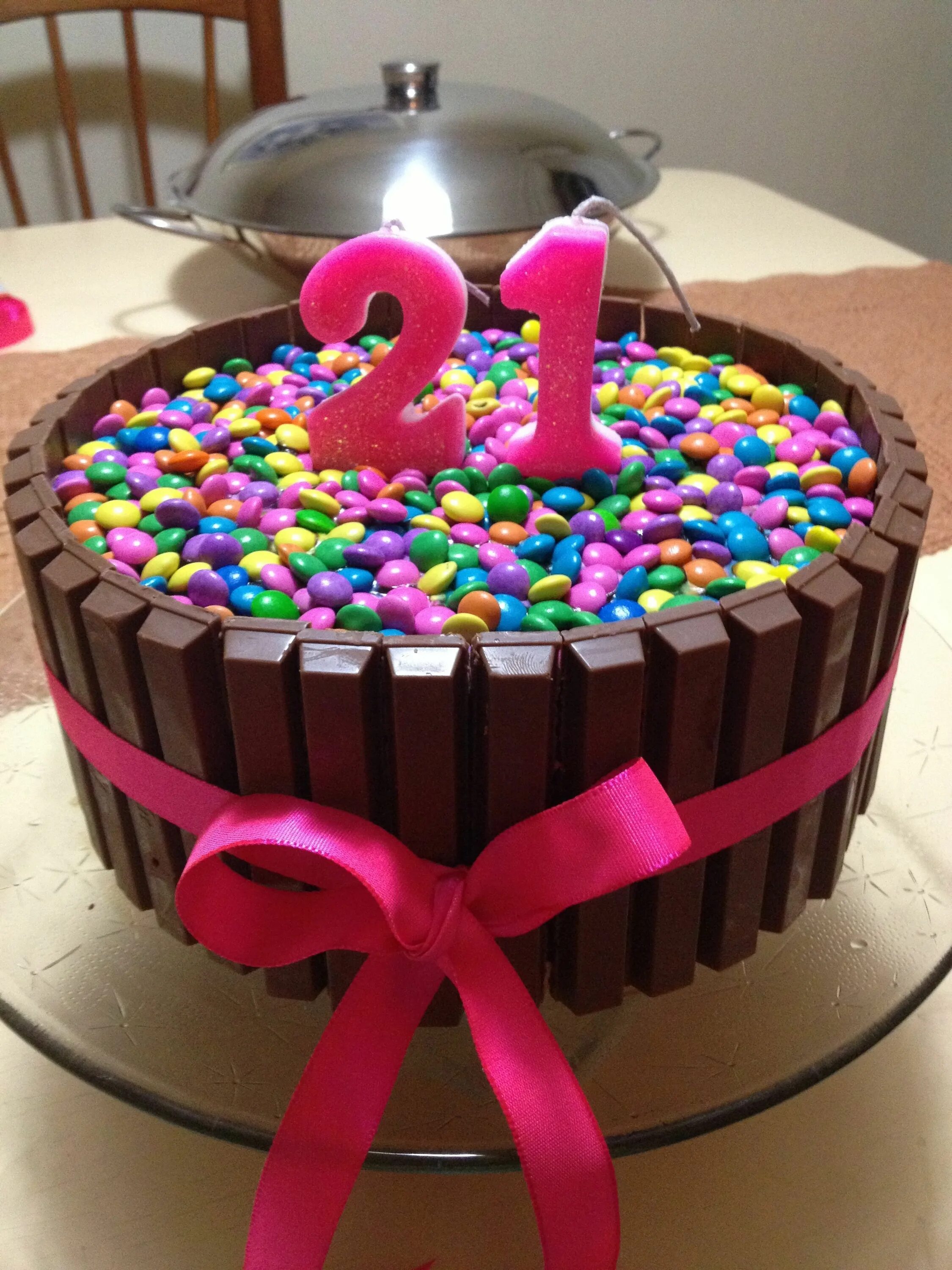 Какой торт можно купить. Тортик с днем рождения. Красивые торты на день рождения. Украшение торта для девочки. Красивые торты для девочек.