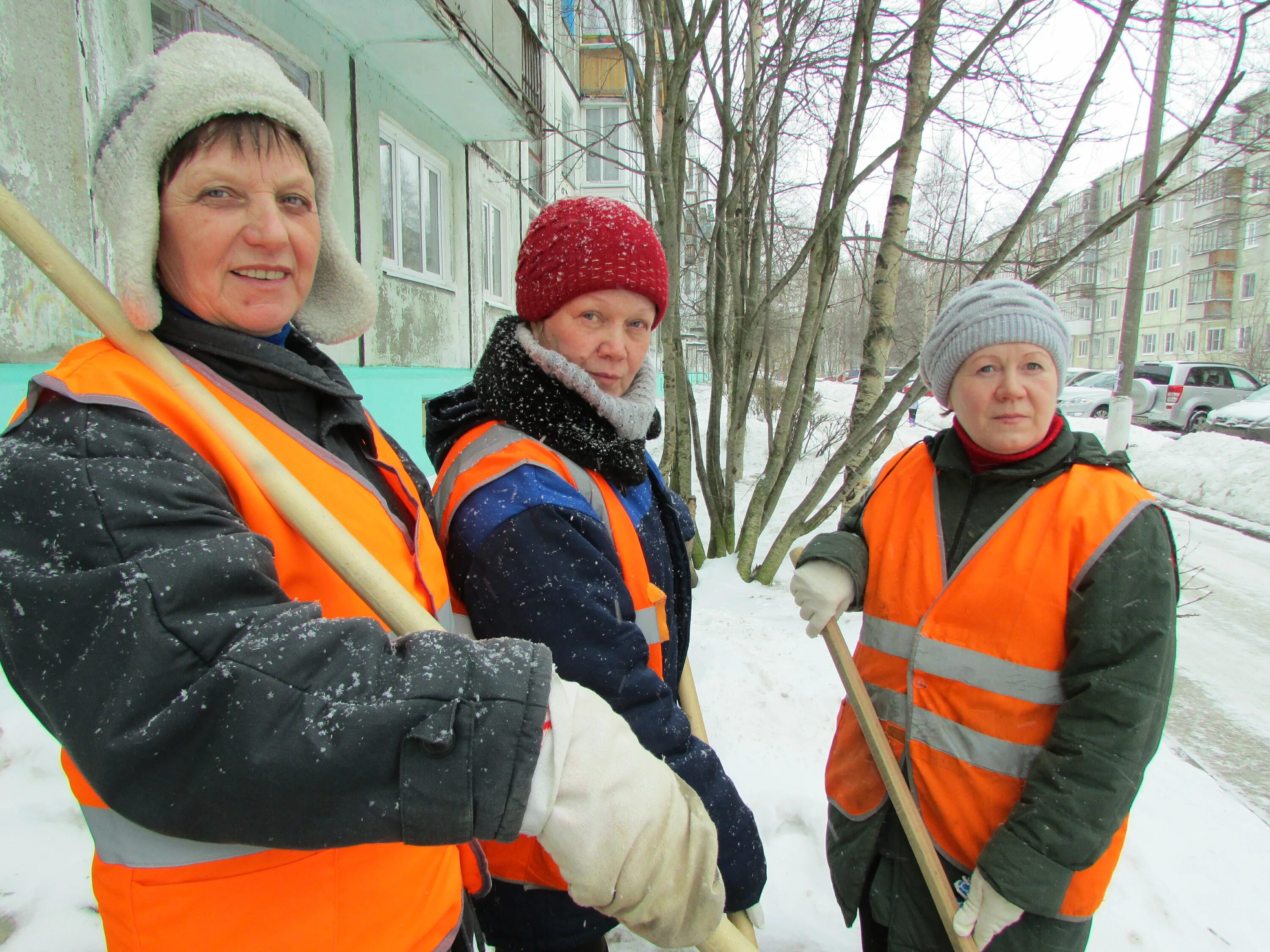 объявление уборщица. северодвинск работа уборщицей. северодвинск работа уборщицей. вакансия уборщица. уборщица на неполный рабочий день.