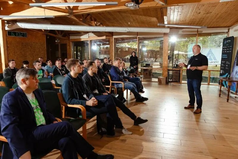 алиев великобритания. спортивный коллектив в вузе. стенды региональных отраслевых сообществ и ассоциаций. стратегия. 02.