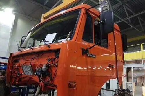 Кабина камаз 6520 1 комплектации. Сколько кабина на камаз. Кабина камаз 5511 первой комплектации. Кабина камаз евро 3. Кабина камаз 53215.