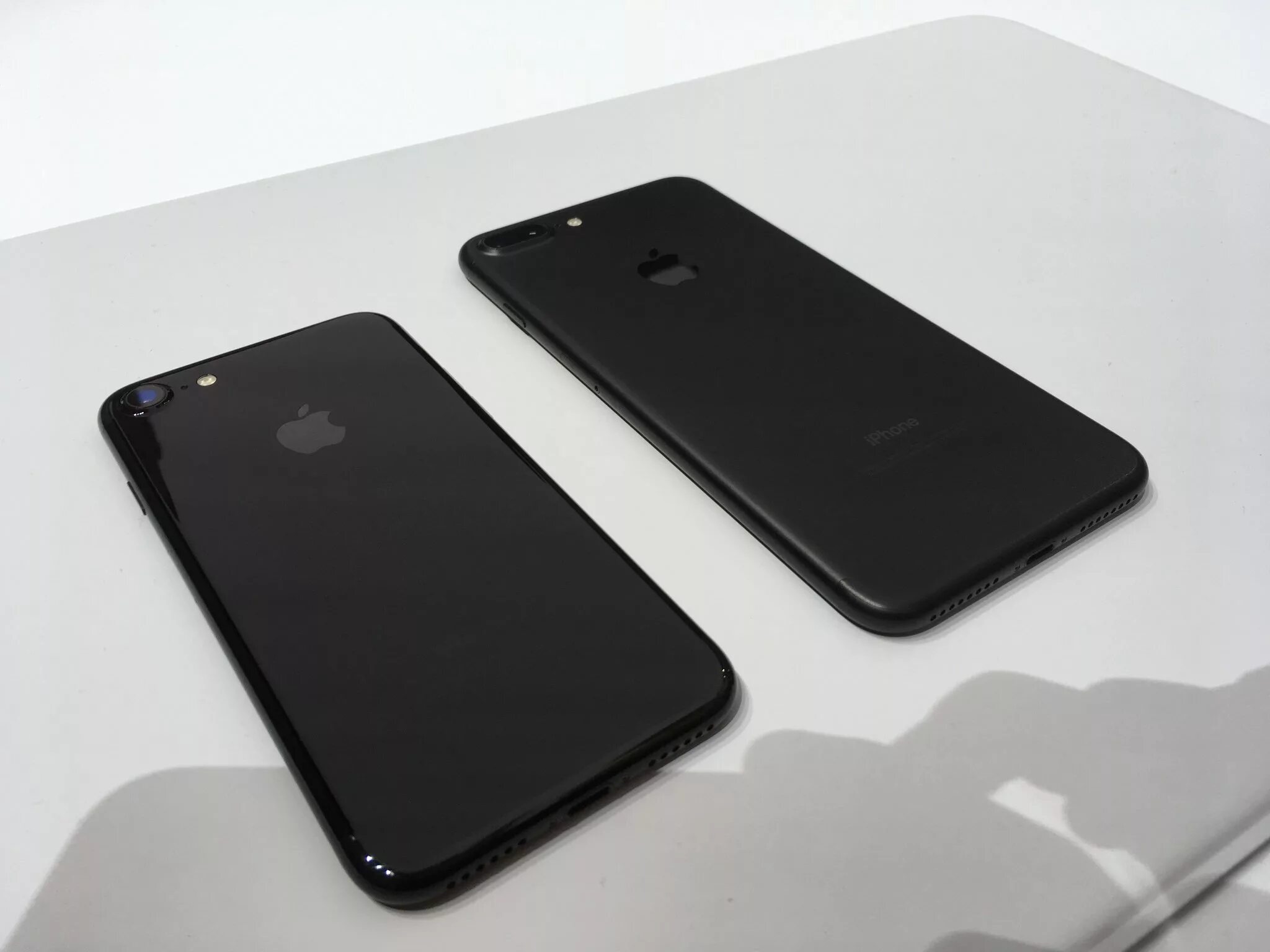 Семерка айфон. Айфон 7 Оникс. Айфон 7 плюс Оникс Блэк. Iphone 7 Black Onyx. Айфон 7 Джет Блэк.