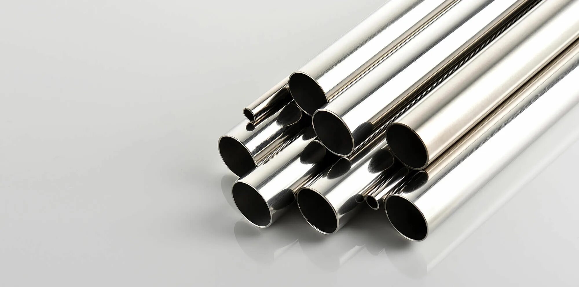 Stainless steel pipe. 304 stainless steel. Труба стальная оцинкованная. Кобальт труба. Круг сталь 10хснд.