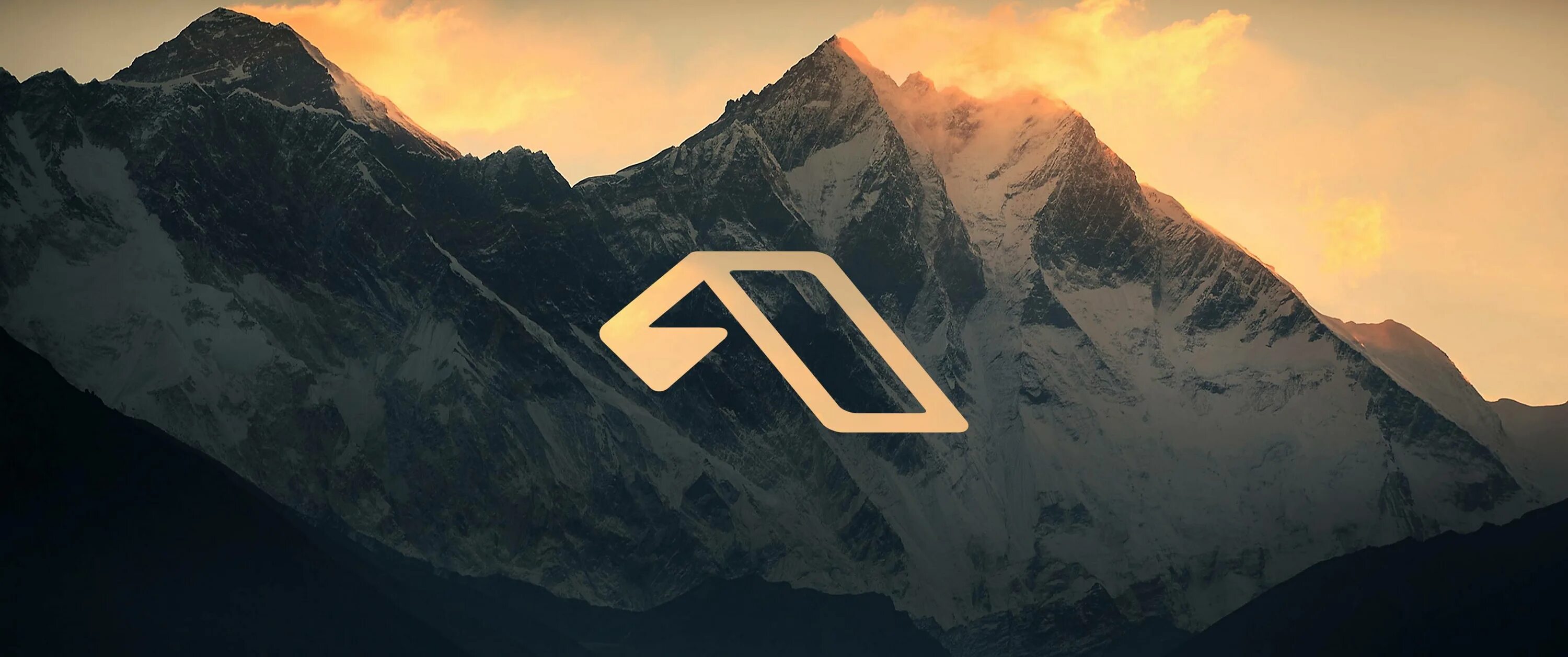 T me 129516 gen. Anjunabeats логотип. Anjunabeats 2006 Paul. Anjunabeats значок на заставку. Anjunadeep 2022.