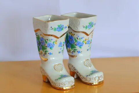 Фаянсовые сапожки