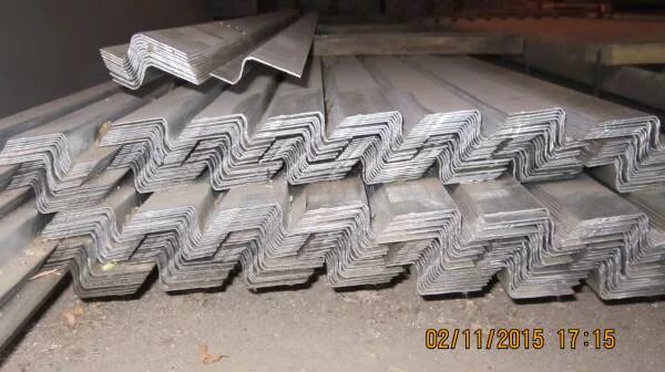 Профиль оцинкованный 1 мм. Профиль оцинкованный 1 мм. 2 мм. Шляпный профиль пш-61. Профиль оцинкованный 40х2.