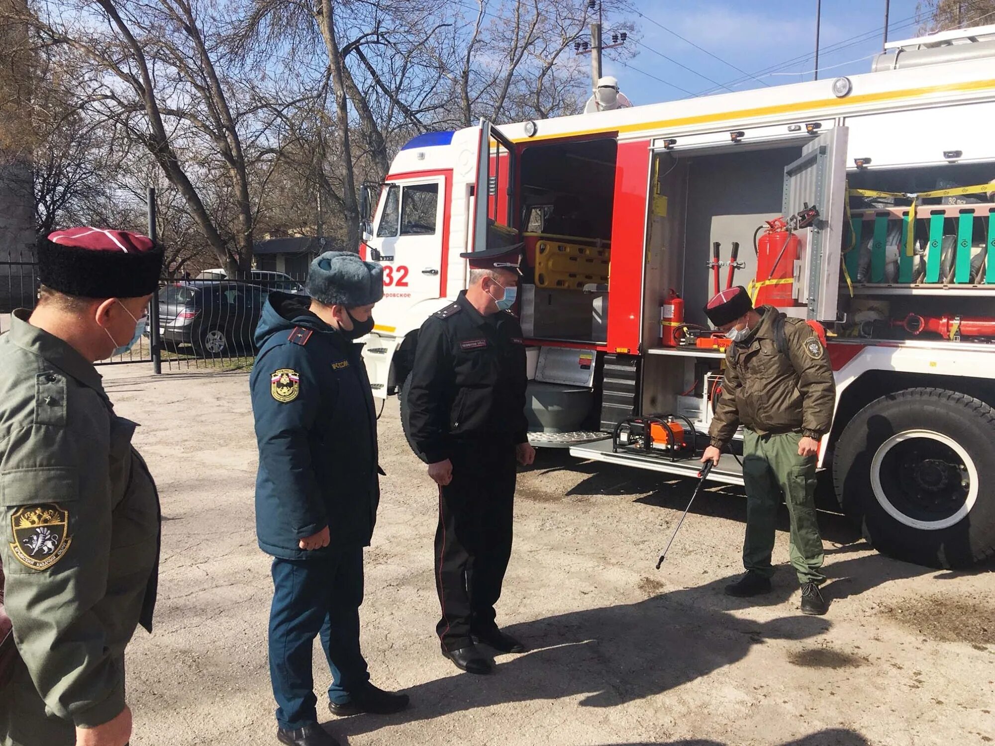 Гу мчс крым. Огурцов мчс крым. Мчс крым. Мчс на море. Погода на мчс в крыму.