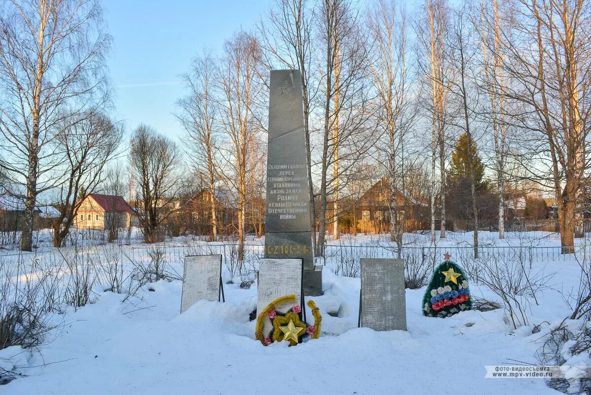 Церковь в бурге маловишерского района новгородской области. Новгородская область маловишерский район бурга деревня. Деревня бурга новгородская область. Бурга новгородская область маловишерский район. Церковь в бурге маловишерского района новгородской области.