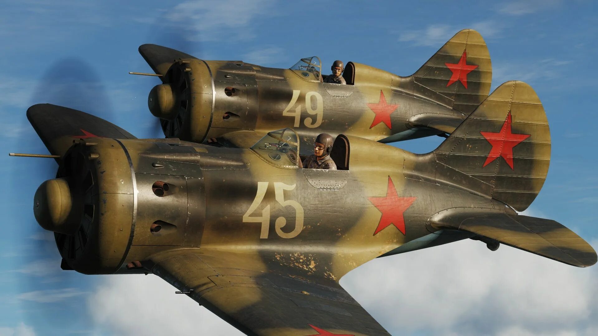 Самолет и 16 в полете