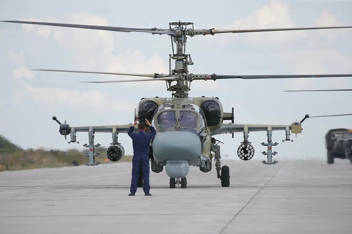 Угнали российский вертолет. Гепард зсу ка 52. ка-52 веретье. вертолет вдв.