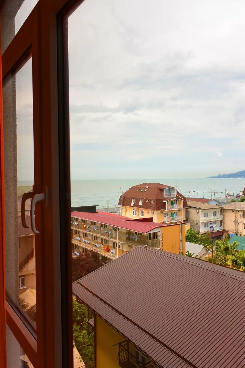 Адлер сочи ул просвещения. Адлер ул просвещения 84. Просвещения 68 адлер. Адлер гостевой дом просвещения 74а. Адлер просвещения улица, 157/2.