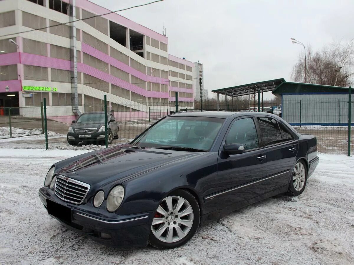 Mercedes w210 рестайлинг. Синий 210 мерседес рестайлинг. W210 рестайлинг черный. Мерс 210 рестайлинг. Mercedes w210 2000.