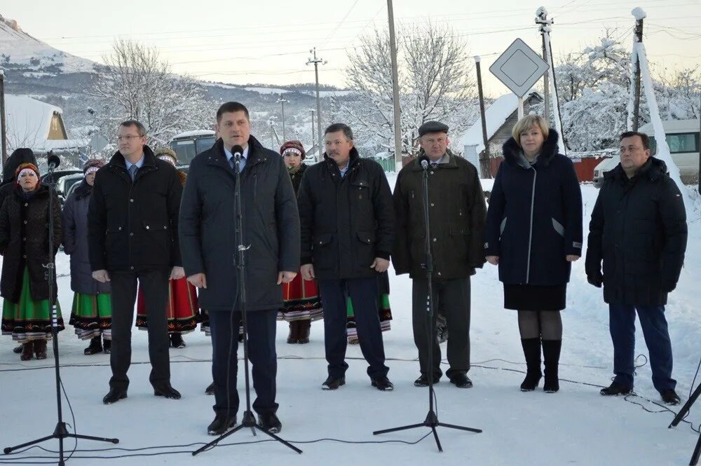 Сайт мостовского суда. Мостовской администрация. Администрация Мостовский район. Администрация МО Мостовский р-НГ. Новая станица Омск.