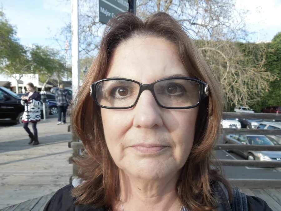 Age Chart 56 year old woman smoker Pam