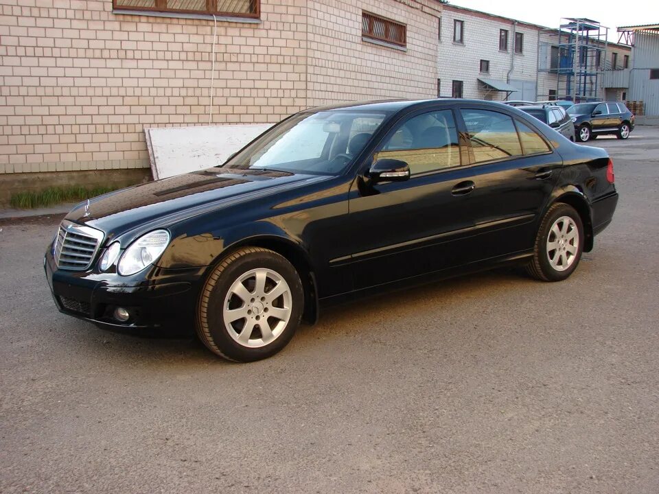 Купить мерседес 2006. Мерседес е 230 2006. 2006 Mercedes е230. Мерседес с 230 2006. Мерседес 2006 года.