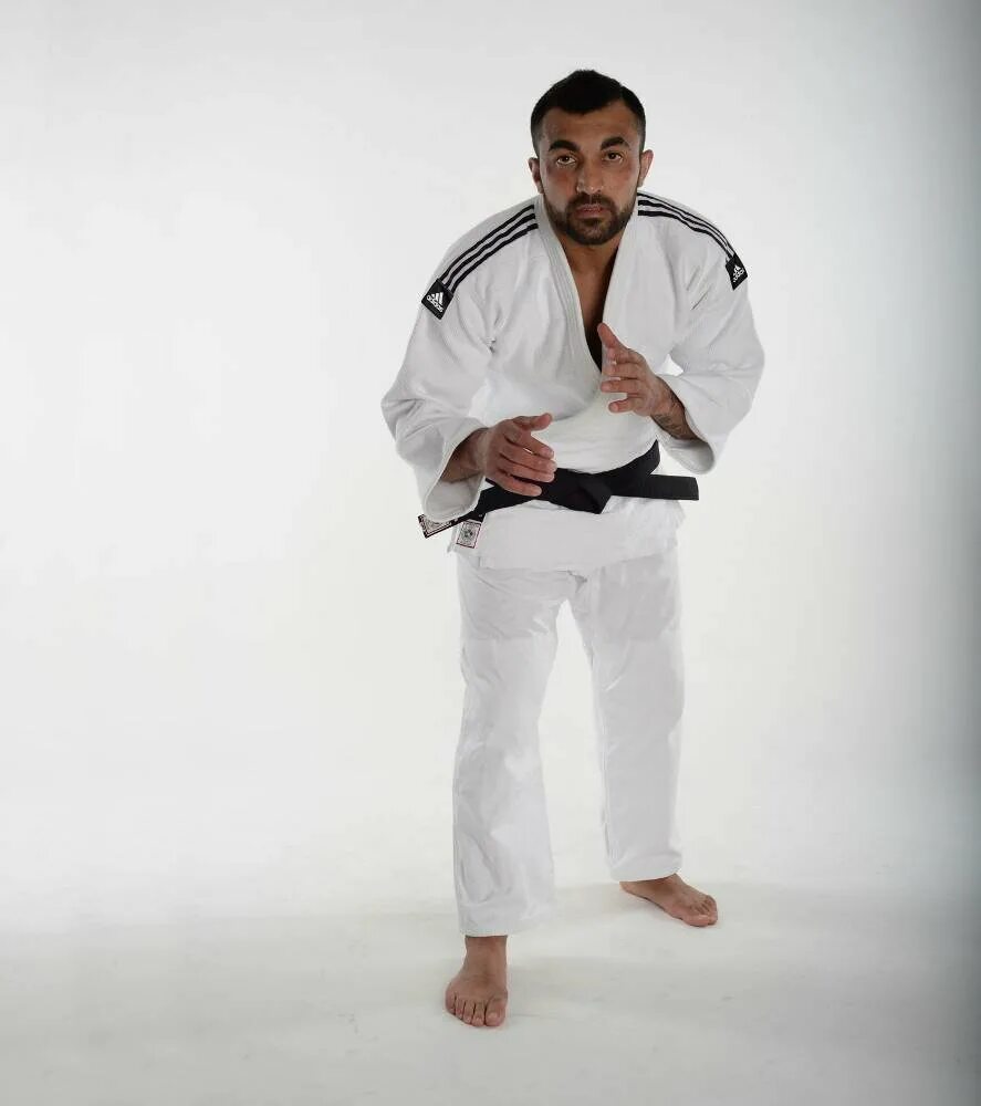 Кимоно adidas champion 2 ijf. Кимоно adidas ijf. Adidas gi1116. Кимоно адидас чемпион 3. Кимоно для дзюдо адидас чемпион 2.