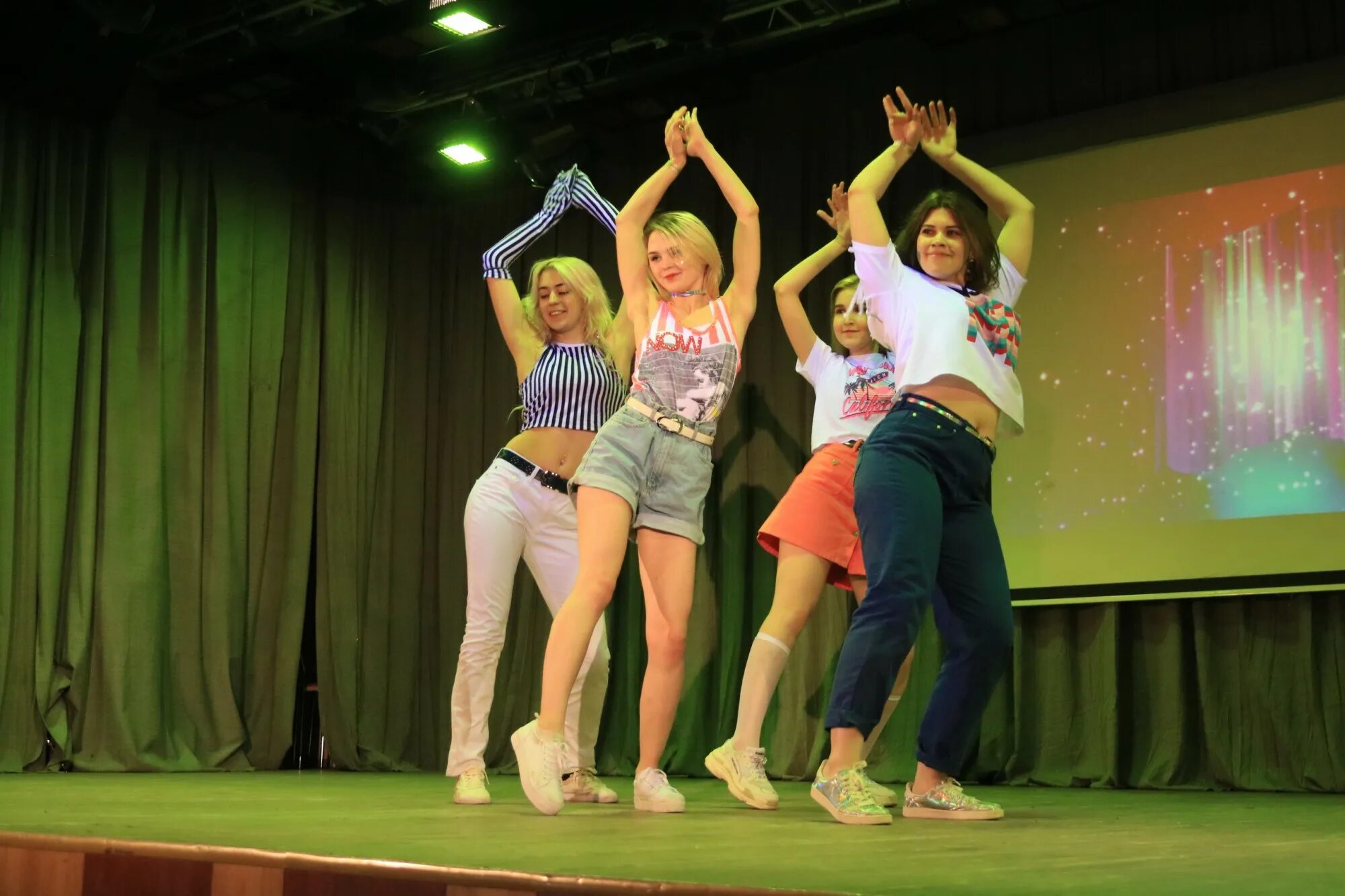 конкурс загадок. подскажи конкурс. жил старик со своею старухой у самого синего моря падеж. подскажи конкурс. подскажи конкурс.