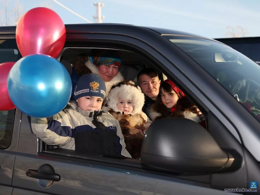 Автомобиль для многодетной семьи. Транспортный налог для многодетных. Автомобиль для многодетных. Налог на машину для многодетной семьи.