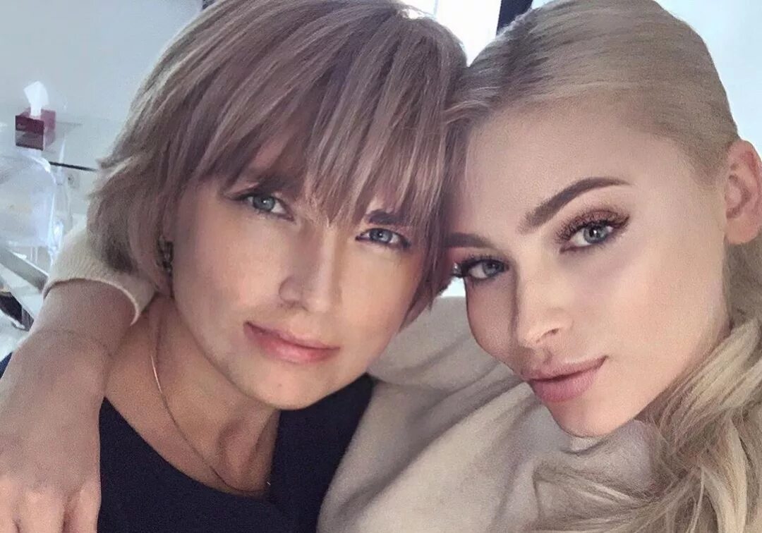 Мать алены шишковой. Мама алены шишковой. Тимати и алена шишкова. Мама алены шишковой фото. Алиса юнусова и алена шишкова.