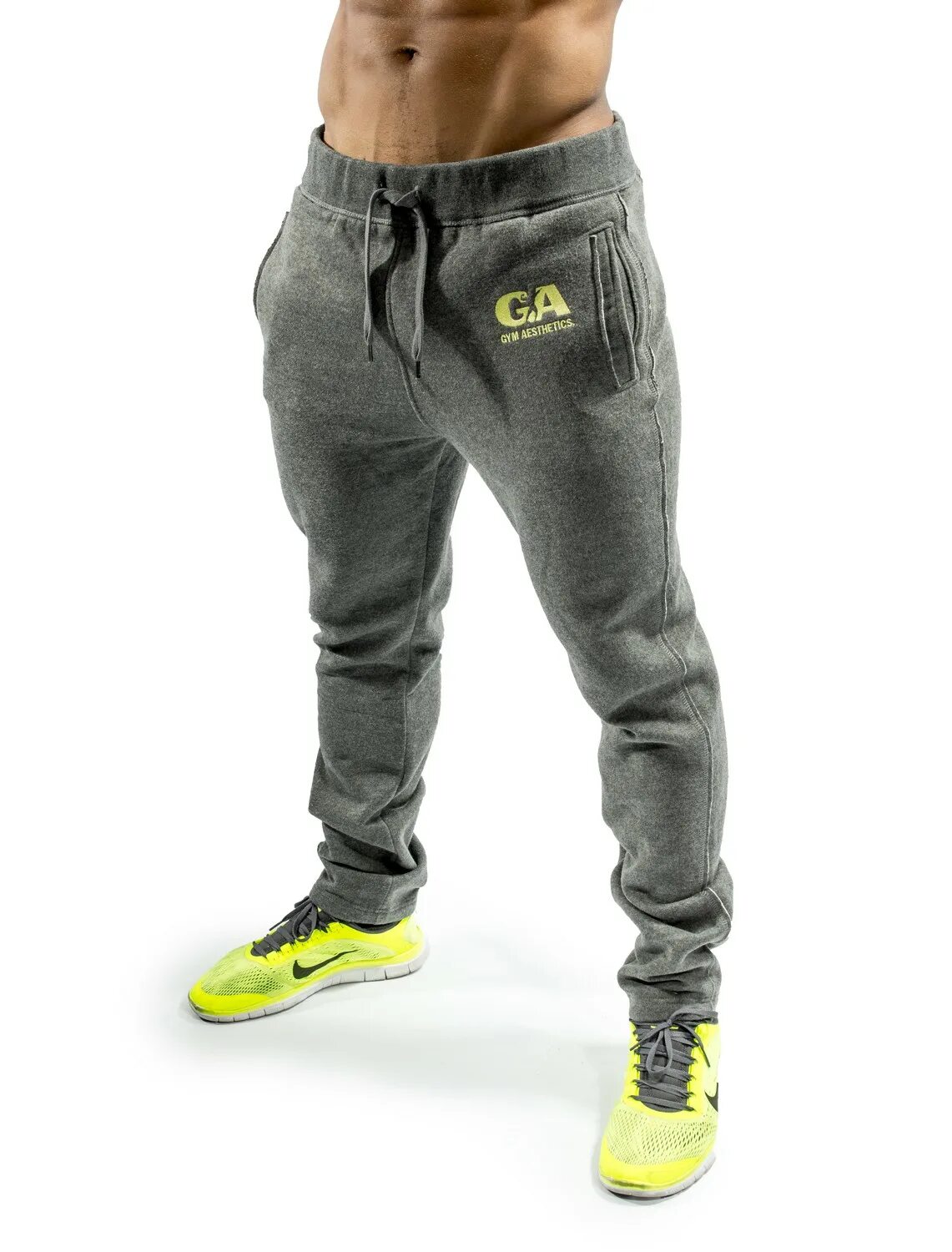 Jogger fit. Брюки джогер фит мужские. слим фит спортивные брюки. штаны с мускулами. dreamfit штаны мужские.