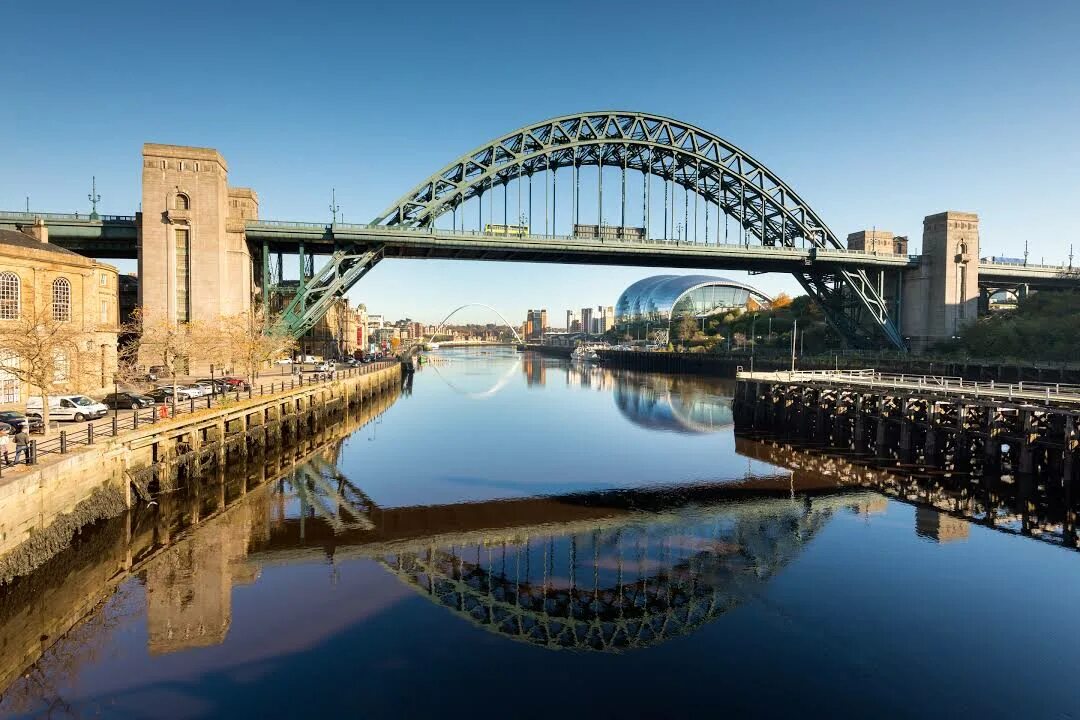 Ньюкасл апон тайн. Newcastle-upon-Tyne, England. Ньюкасл-апон-тайн Англия. Ньюкасл город Англия. Tyne Bridge.