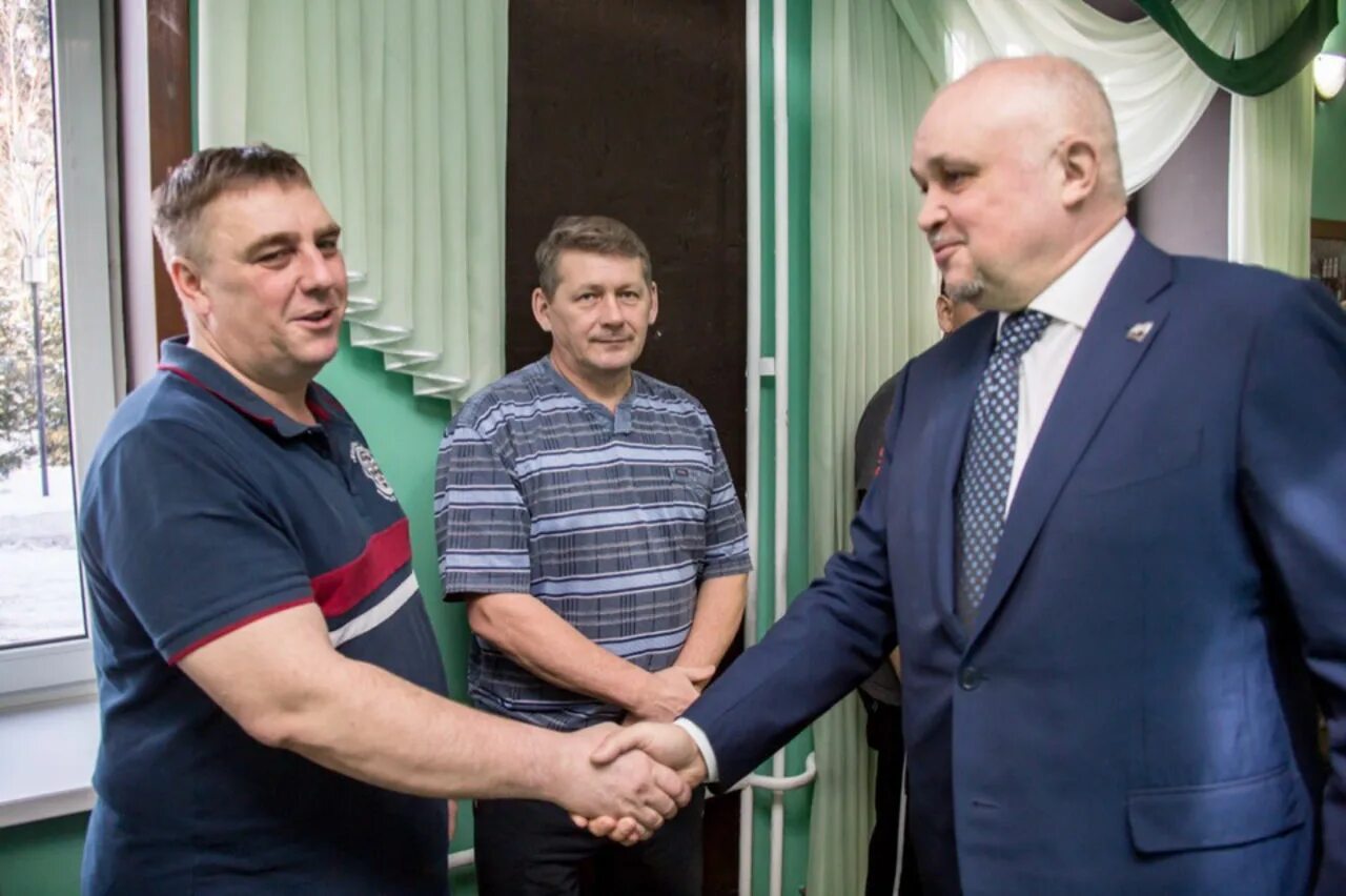 Горняков 15