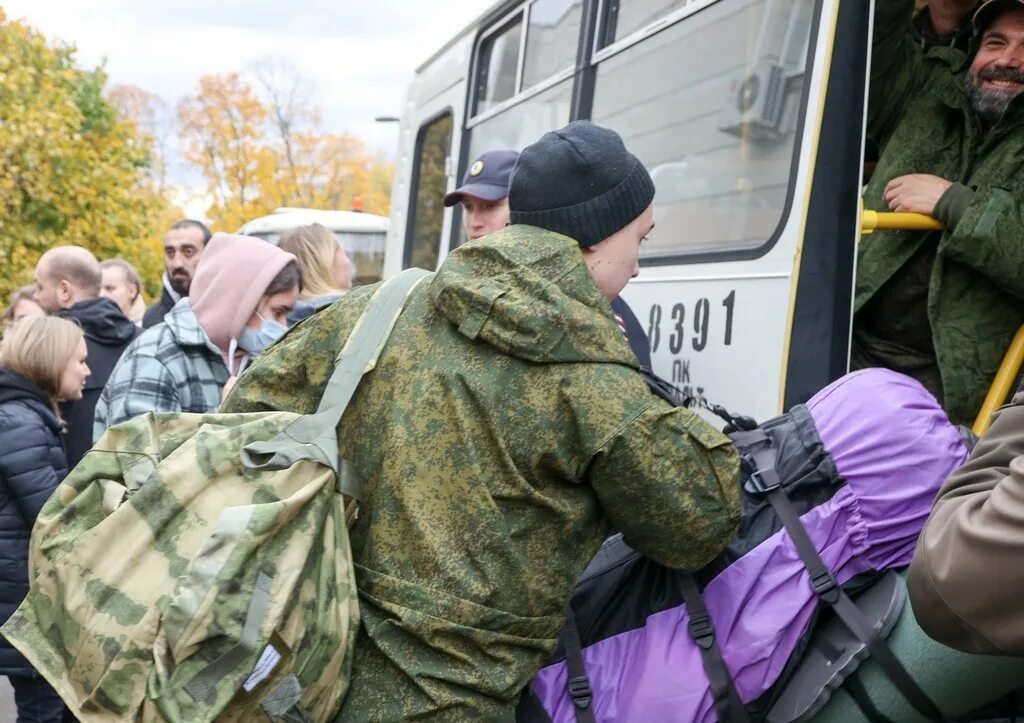 Новости что говорят мобилизованные. Мобилизация. Солдаты в луганске мобилизованные. В москве завершилась мобилизация. Украинские мобилизованные.