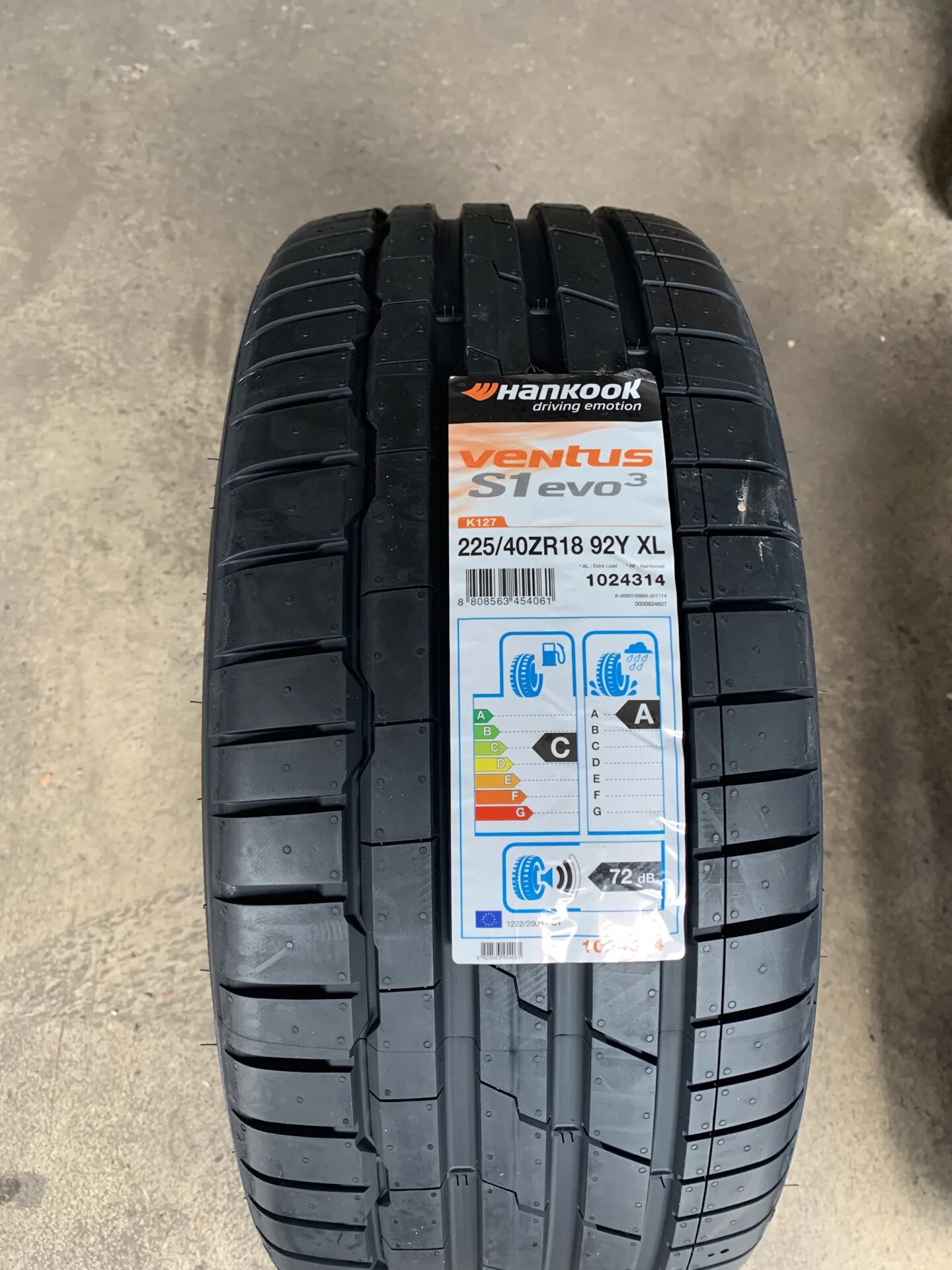 Шины hankook k127a отзывы. Hankook s1 EVO. Hankook Ventus k127. Ventus s1 EVO 3 k127. Hankook Ventus s1 EVO 3.