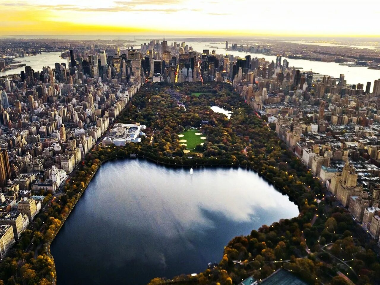 Центральный парк Нью-Йорк. Нью-Йорк Манхэттен Центральный парк. Центральный парк Нью-Йорка вид сверху. Панорама централ парк Нью Йорк. Ковид в сша