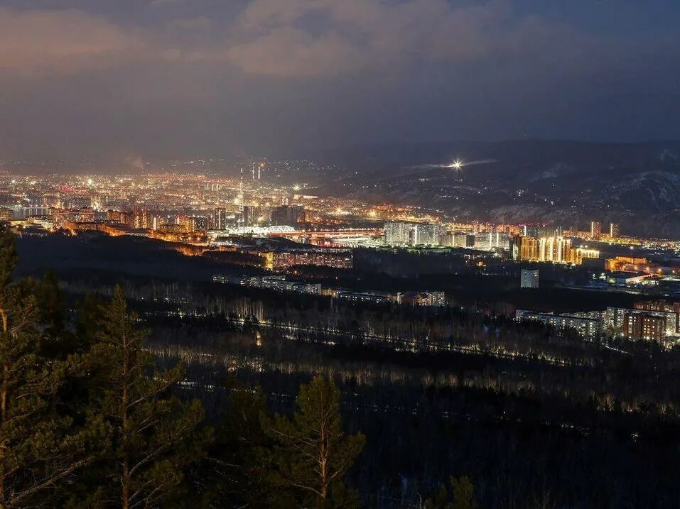 Николаевская сопка Красноярск. Смотровая на Николаевской сопке Красноярск. Смотровая площадка на Николаевской сопке. Сопка Красноярск смотровая площадка. Николаевская смотровая