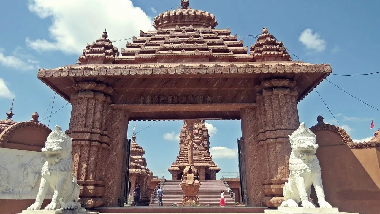 Temple gate. Храмовый комплекс в Пури. Парящая архитектура. Тайны храмов Индии. Джаганнатха каменные скульптуры.