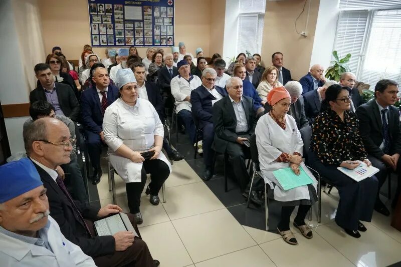 Онкологический диспансер махачкала. Онкологический центр в махачкале на акушинского врачи. Дагнефтегаз махачкала. Онкологический махачкале. Онкологический махачкале.