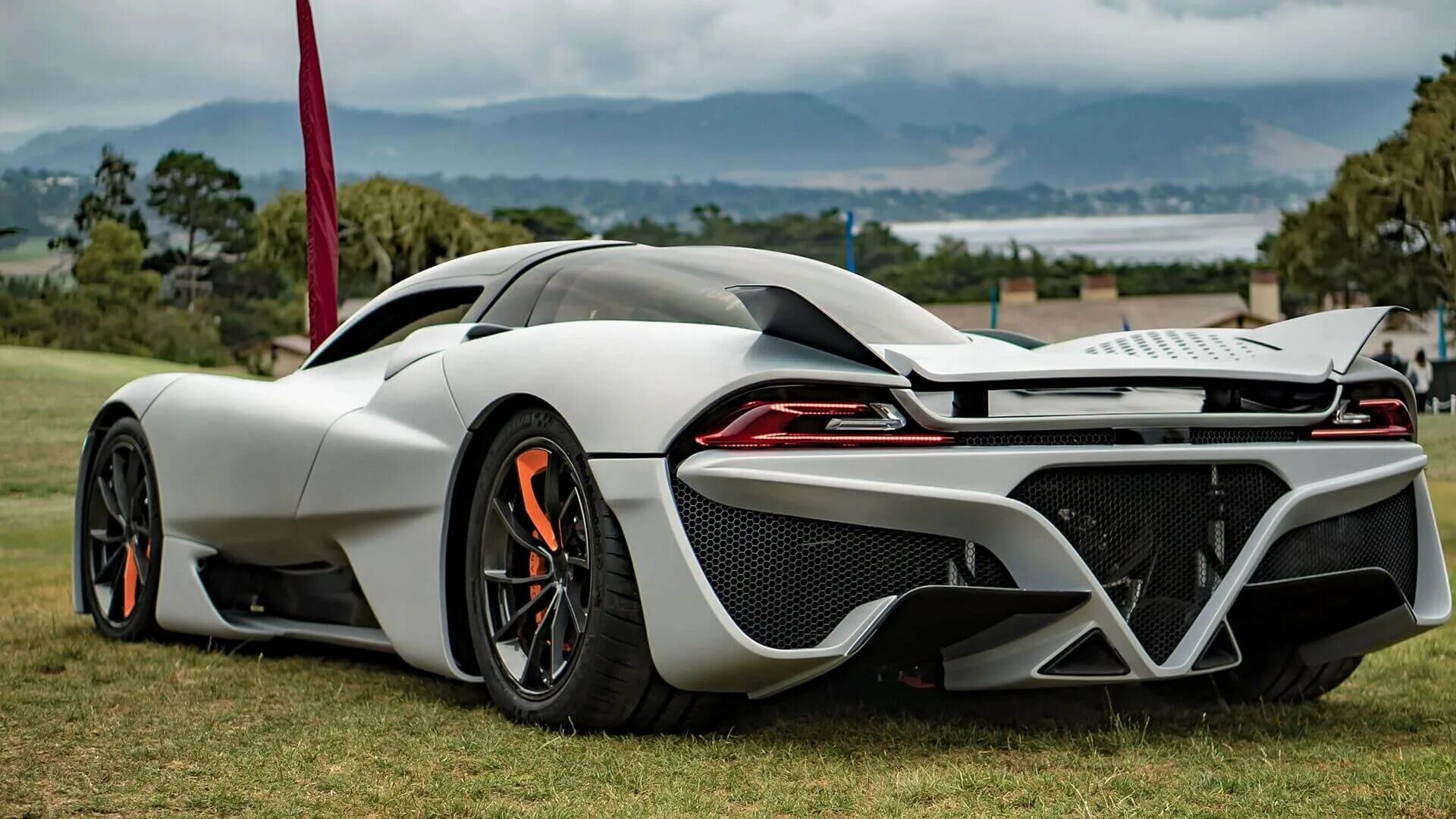 Туатара SSC. SSC Tuatara машина. Гиперкар Tuatara 2020. Бугатти туатара.