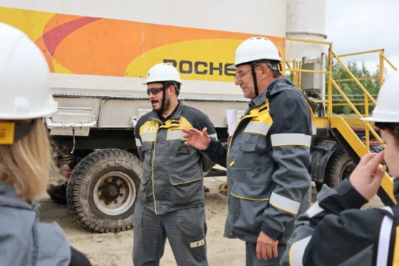 Работы рн сервис. Филиал ооо рн-сервис в г уфа. Рн сервис нягань. Рн-сервис нефтеюганск. Ао «верхнечонскнефтегаз».