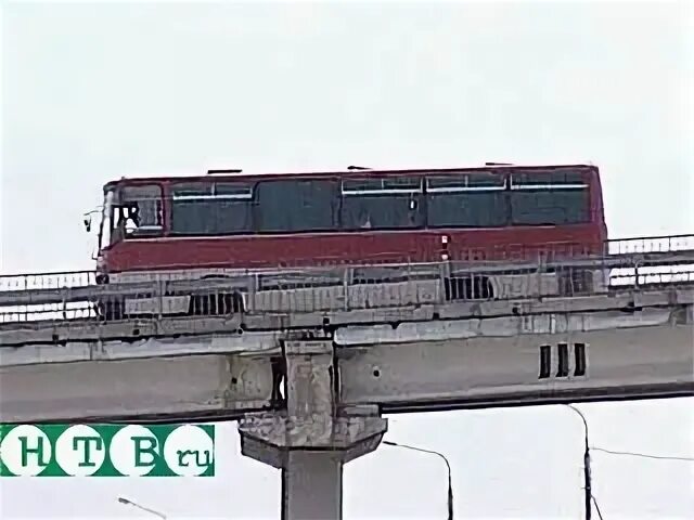 Автобус с детьми в заложниках. Захват заложников в Минеральных Водах 2001. Захват автобуса террористами в Минеральных Водах. Минеральные воды захват заложников автобус. Теракт в Минеральных Водах (28 июля 1994).