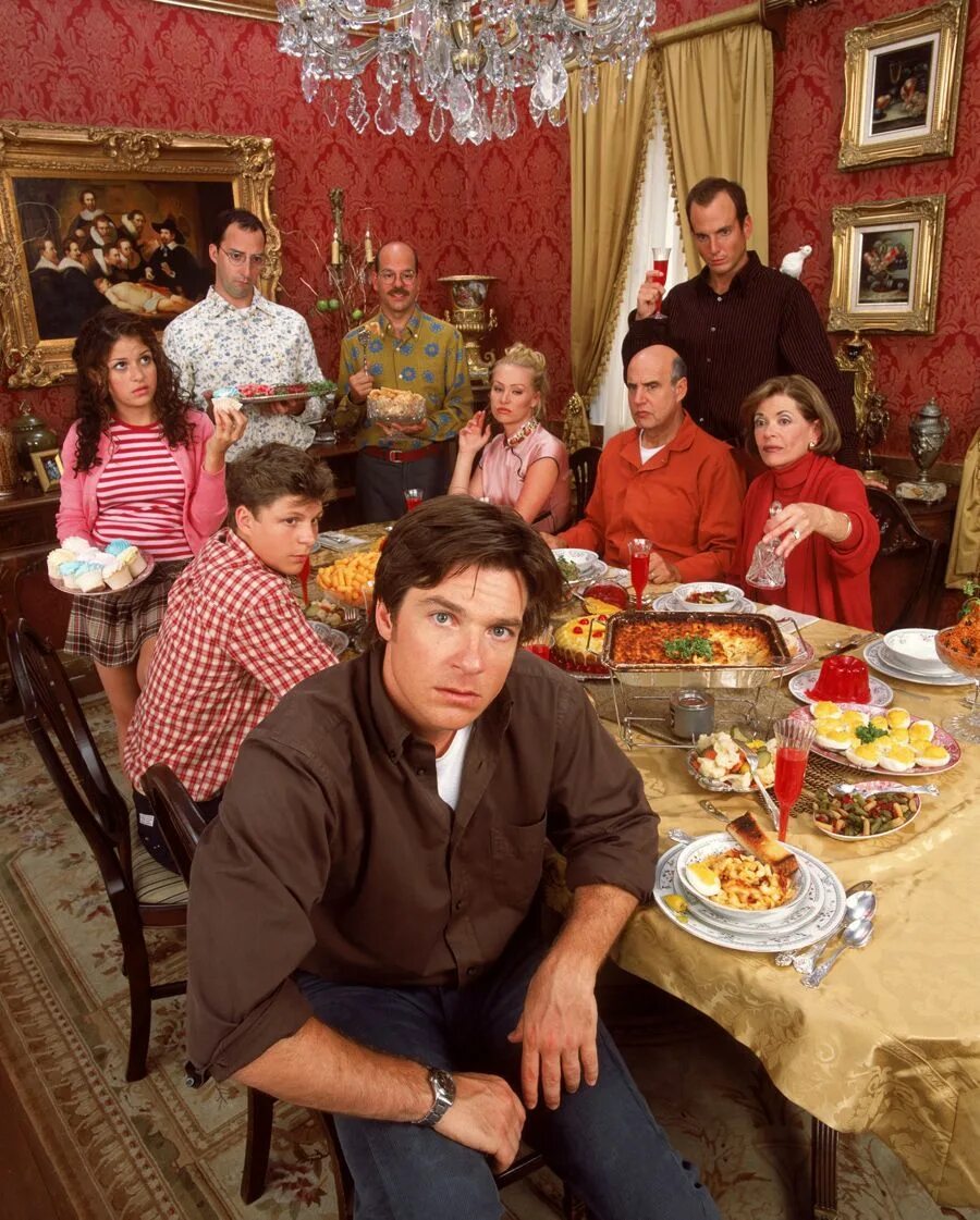 Джейсон бейтман задержка в развитии. Замедленное развитие. Задержка в развитии сериал 2003. Задержка в развитии сериал постер. Arrested development.